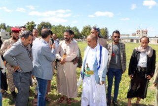 تدشين توزيع شتلات عنب وتين وافتتاح معمل بذور المحاصيل الحقلية بجامعة ذمار
